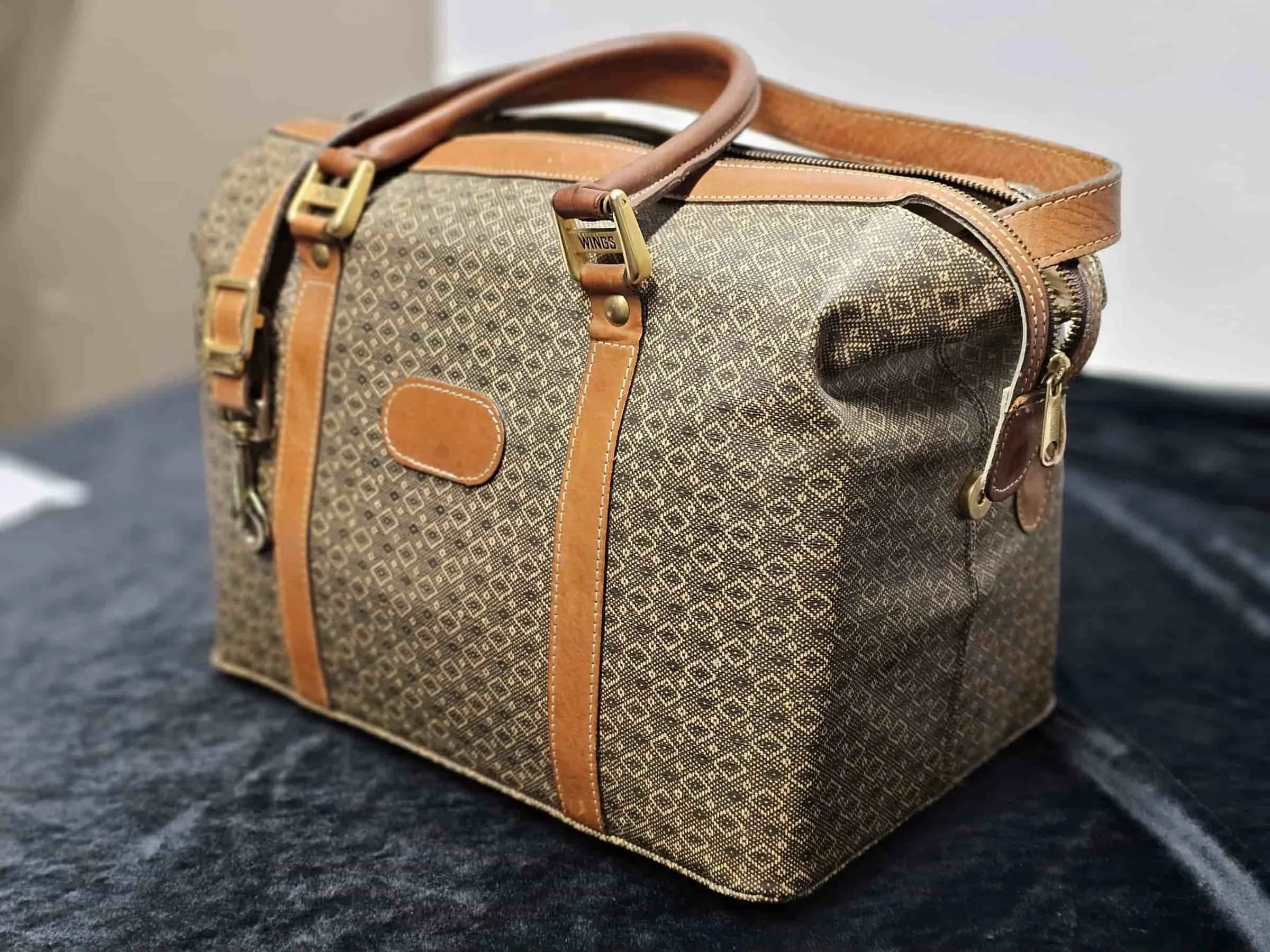 Ladies Hartmann Wings Collection Cosmetic Travel Case - Image 2